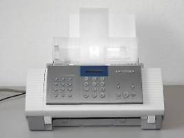 Hürden bei der Digitalisierung: Jeder vierte deutsche Handwerksbetrieb setzt aufs Faxgerät