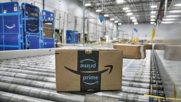 Comedian will Amazon „zerstören“ – indem er 50-Kilo-Ambosse bestellt