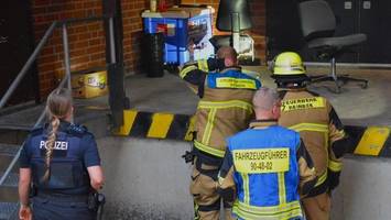 Große Aufregung: Feuerwehr jagt riesige Spinne durch Aldi