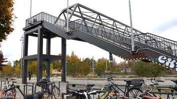 Licht am Ende des Tunnels: S-Bahnhof erhält endlich seinen Aufzug
