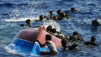 boot kentert vor kanarischen inseln – mindestens 69 migranten tot