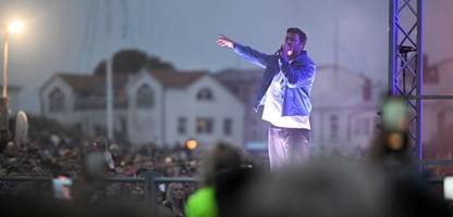 Marteria kündigt am Ostseestrand neues Album an