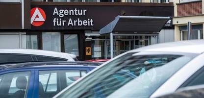 Arbeitslosenzahlen: Wo Deutschlands Industriejobs bröckeln