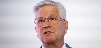 federal reserve: fed-gouverneur christopher waller fordert baldige zinssenkung