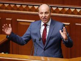 Politischer Mord?: Ukrainischer Ex-Parlamentspräsident Parubij in Lwiw erschossen
