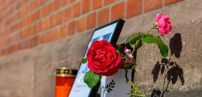 Friedland: Große Anteilnahme nach Tod einer 16-Jährigen am Bahnsteig