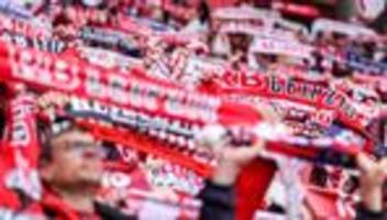 kriminalität: männer attackieren fußballfan von rb leipzig