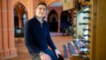 spannende berufswahl: orgel statt spotify - junge leute studieren kirchenmusik