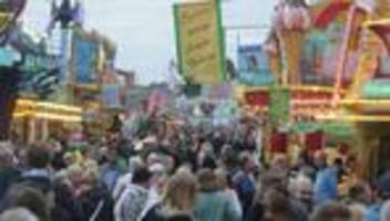 Volksfest: Rudolstadt: Hunderttausende feiern friedliches Vogelschießen