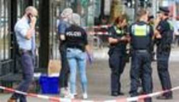 Kriminalität: Toter in Shisha-Bar: Täter weiter auf der Flucht