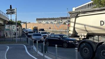 „Viel schlimmer“: Stau und Verkehrschaos an der A100