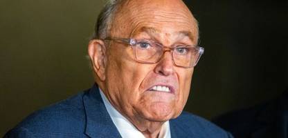 Rudy Giuliani: Ex-Anwalt von Donald Trump nach Autounfall im Krankenhaus