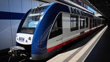 akn: züge der linie a1 fahren ab sonnabend wieder im 10-minuten-takt