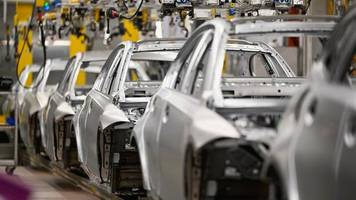 Automobilzulieferer: Deutsche Zulieferer fallen bei Weltmarktanteil auf das Niveau von 2005 zurück