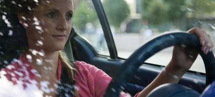 autozulassungen boomen in der region: von diesen modellen träumen junge menschen