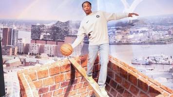top-transfer edler-davis: vom fast-karriere-aus zum weltenbummler