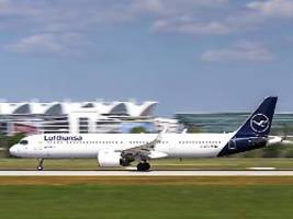 Piloten stimmen für Urabstimmung: Lufthansa hält an Verhandlungen fest - trotz drohenden Streiks