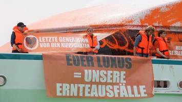 Farbattacke auf Yacht und Juwelier: Aktivisten stehen vor Gericht