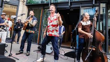 Sasha gibt überraschend Mini-Konzert – mitten in der Hamburger City