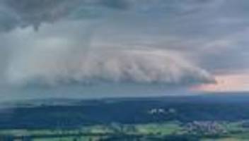 wettervorhersage: gewitter, hagel, starkregen: unwettergefahr steigt im süden