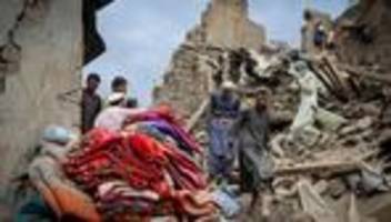 Erdbeben in Afghanistan: Zahl der Toten durch Erdbeben in Afghanistan steigt auf mehr als 2.200