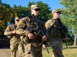 Start in rund zwei Wochen: Trump rückt von Militäreinsatz in Chicago ab, nennt aber neues Ziel