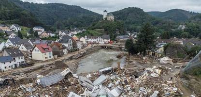Flut im Ahrtal: Ex-Landrat bekommt ein Drittel weniger Pension – und soll Bezüge ganz verlieren