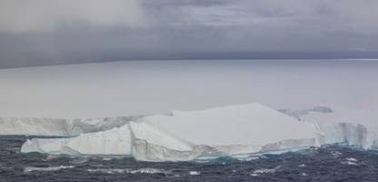 A23a in der Antarktis: Größter Eisberg der Welt zerbricht in einzelne Brocken