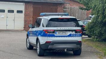 suche nach drogen? polizei stürmt firmengelände bei hamburg