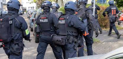 essen: lehrkraft an berufskolleg angegriffen – polizei fasst mutmaßlichen täter
