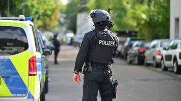messerattacke auf lehrerin in essen – polizei stellt tatverdächtigen