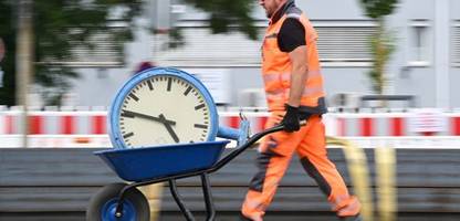 Arbeitszeit: Mehr als die Hälfte der Deutschen würde gern weniger arbeiten
