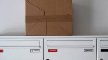 Zoll-Einschränkungen bei Paketen: Postversand in die USA um 81 Prozent eingebrochen