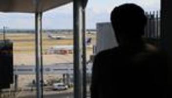 London: Terminal am Flughafen Heathrow nach Feuerwehreinsatz wieder geöffnet