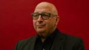 Armin Nassehi: Gewöhnen wir uns eigentlich an alles, Herr Nassehi?