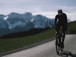 Franzose durchquerte Eurasien: Extrem-Radsportler auf Rekordfahrt in Russland festgenommen