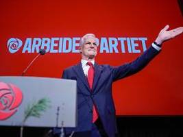 Rechte zweitstärkste Kraft: Prognosen: Sozialdemokraten bei Wahl in Norwegen knapp vorn