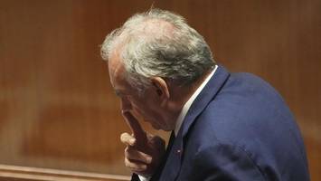 bayrou verliert das vertrauen der nationalversammlung