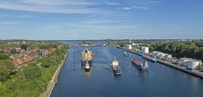 Hafen Kiel: Spezialkräfte durchsuchen Frachter wegen Verdacht auf Agententätigkeit