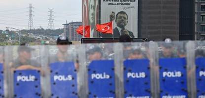 Türkei: Recep Tayyip Erdoğans juristischer Putsch gegen die Opposition