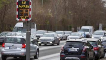 Raser brettert mit 252 km/h durch 50er-Zone auf Sylt – keine Strafe