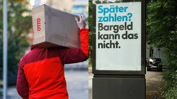 Neue Regeln für „Buy now, pay later“-Kredite: Socken für 10 Euro? Erst mal die Schufa-Auskunft, bitte!
