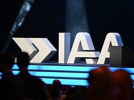 automesse: iaa bleibt weitere sechs jahre in münchen