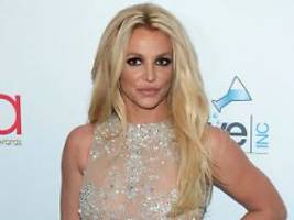 halbnackt, wirr, verdreckt: britney spears droht offenbar komplett abzudrehen