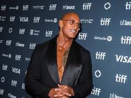 the rock ist jetzt ganz schmal: dwayne johnson erklärt seinen gewichtsverlust