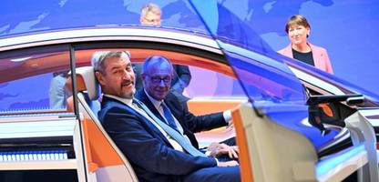 IAA 2025: Politiker und Autolobby gegen EU-Verbrennerverbot