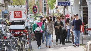 schranken im karoviertel? anwohner wollen dom-besucher aussperren
