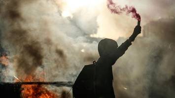 demos & krawalle in frankreich: polizei meldet 200 festnahmen