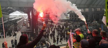Ein Neustart im Zeichen des Protests
