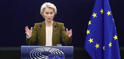 Ursula von der Leyen hält am Verbrenner-Aus der EU fest